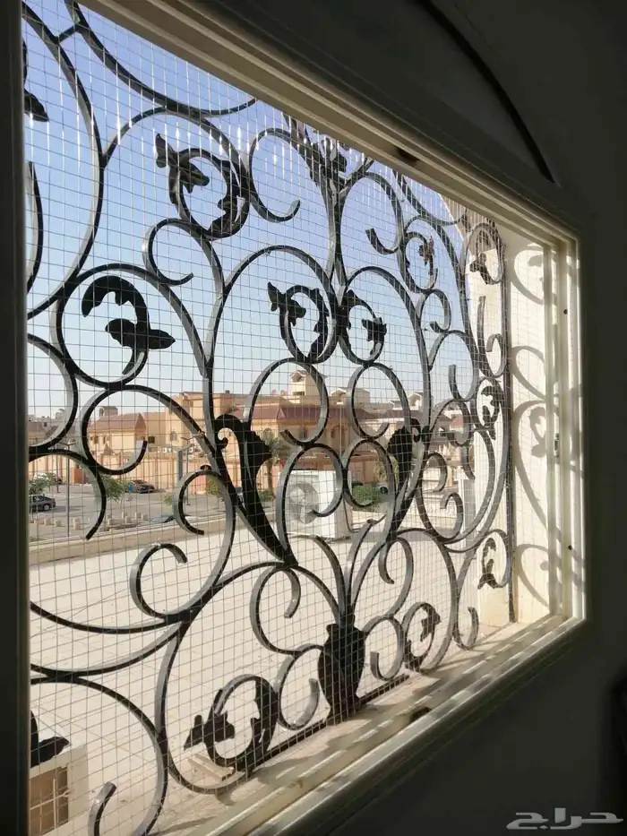 تركيب طارد ومانع الحمام 1