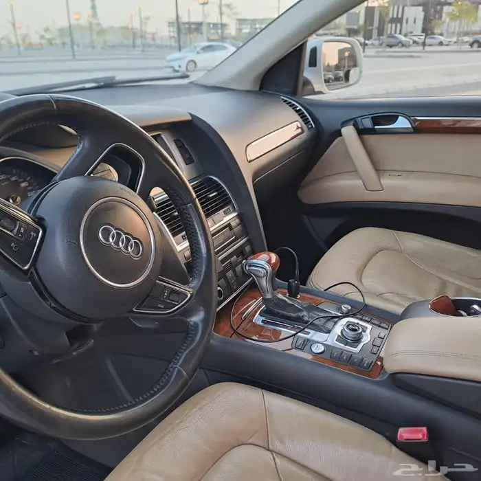 اودي جيب Q7 2015 عداد 167000 4
