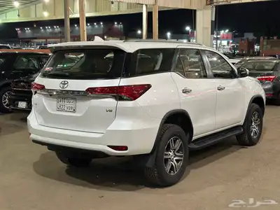 تويوتا فورشنر 2023 6 سلندر VX1 شبه الجديد 5
