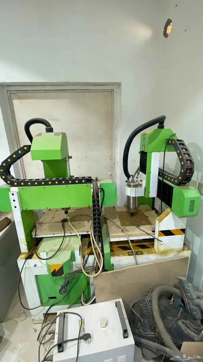 راوتر cnc 40 40 شبه جديد مستخدمه كم يوم فقط 3