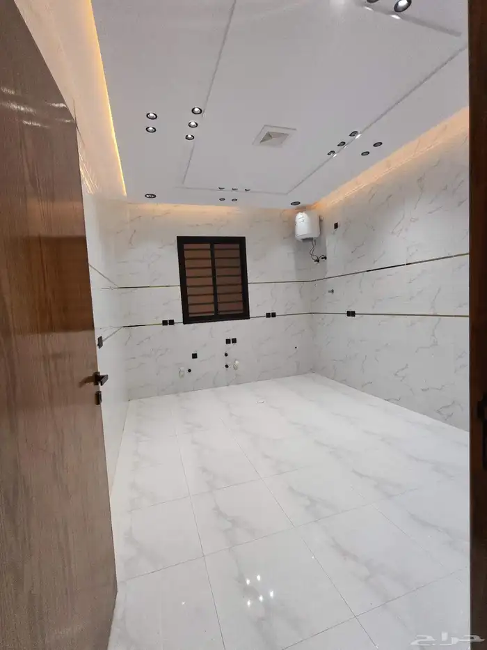 للبيع شقق ادوار ارضي وعلوي تشيطب vip خميس مشيط 19