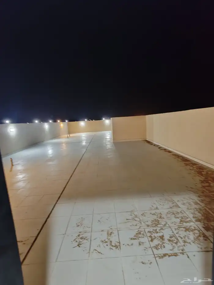 للبيع شقة مع ملحق حي الجامعة مخطط ج 9