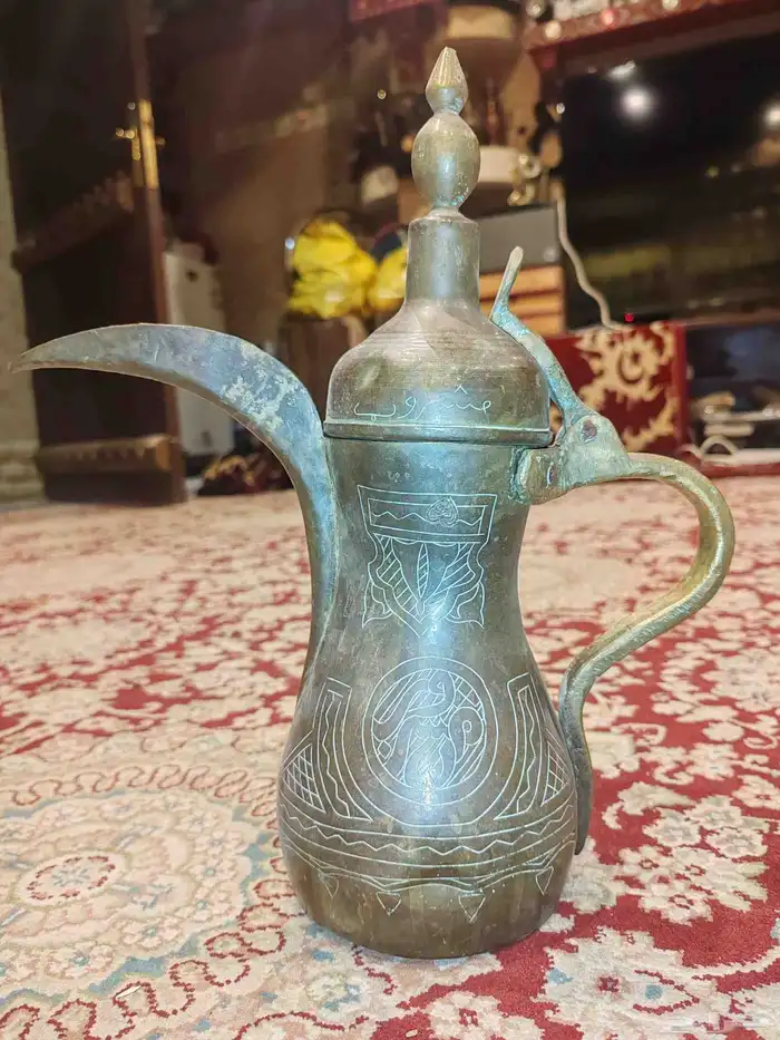 دلال رسلانية قديمة منقوشة 4