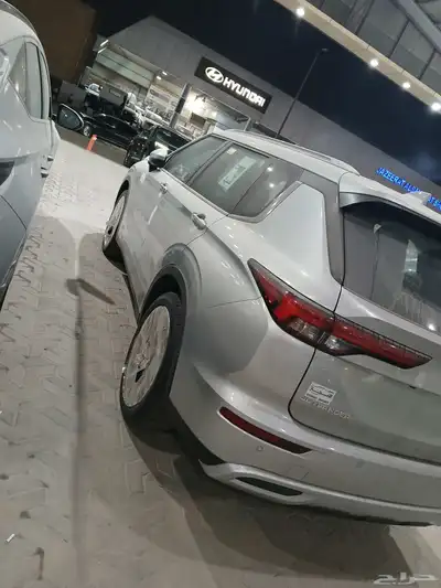 ميتسوبيشي اوتلاندر 3