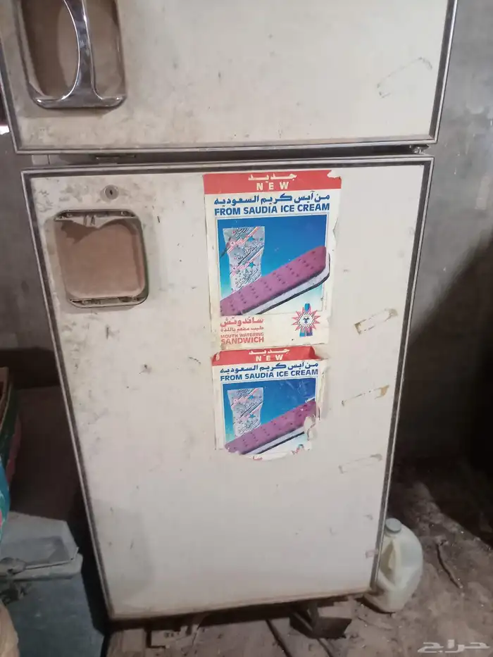 للبيع ثلاجات قديمه تراثيه. 2