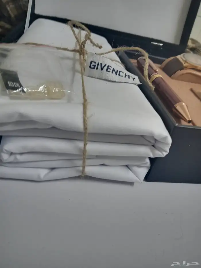 طقم جيفنشي ساعة جيفينشي رجالي ساعة أنيقة وقلم وكبك وقماش 2