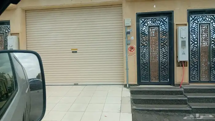 دور ارضي للبيع مستقل بابين وباب سياره 7