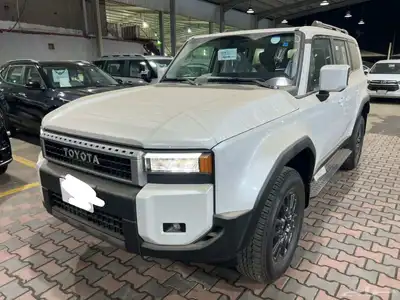 تويوتا لاندكروزر برادو TXL2 20225 1
