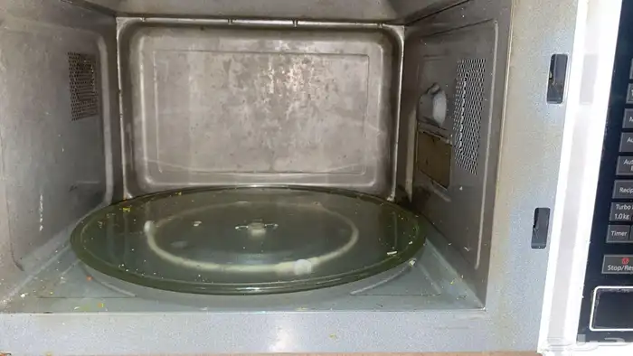 للبيع ميكروويف باناسونيك (Panasonic) موديل NN-ST651W - نظيف 1