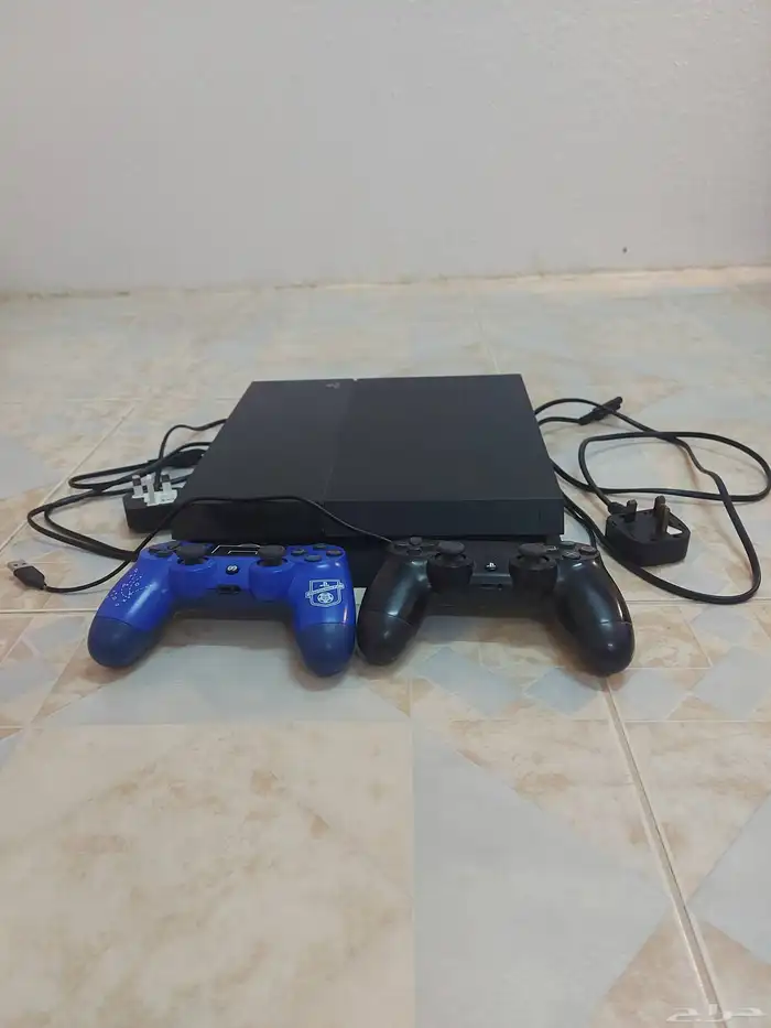 السلام عليكم بلاستيشن4 مادخل صيانة عطل بسيط مدخل الاتش دي 0