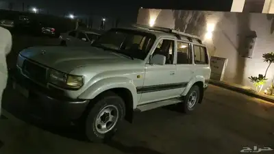 السلام عليكم ورحمة الله للبيع جيب موديل 1995 7