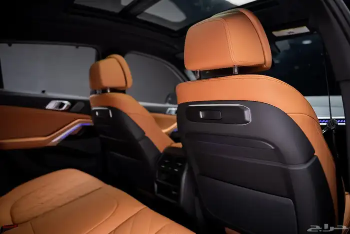 BMW X6 M60i V8 turbocharged 2025 15