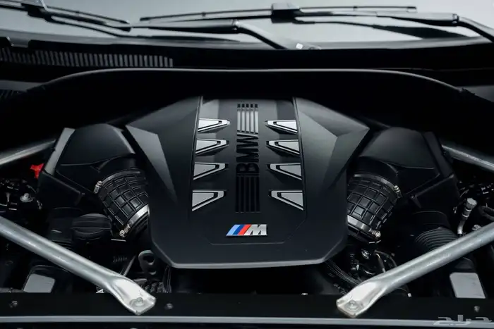 BMW X6 M60i V8 turbocharged 2025 8