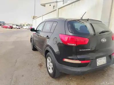 للبيع سياره كيا سبورتاج موديل 2015 دبل 4