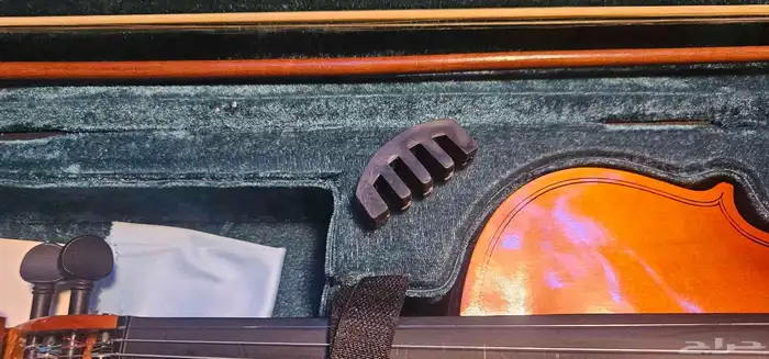 كمان الة موسيقية مع الشنطة 2