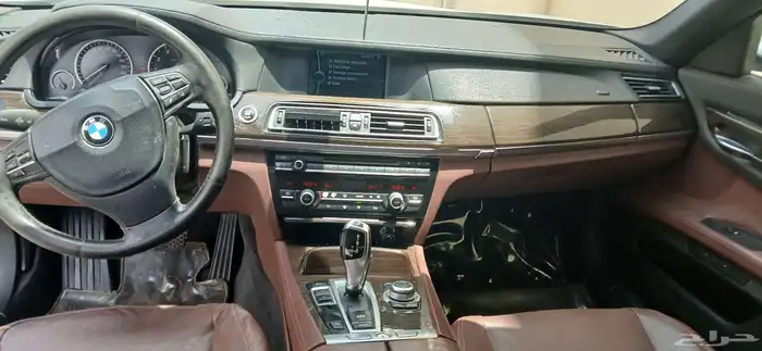 بي ام دبليو 730 9