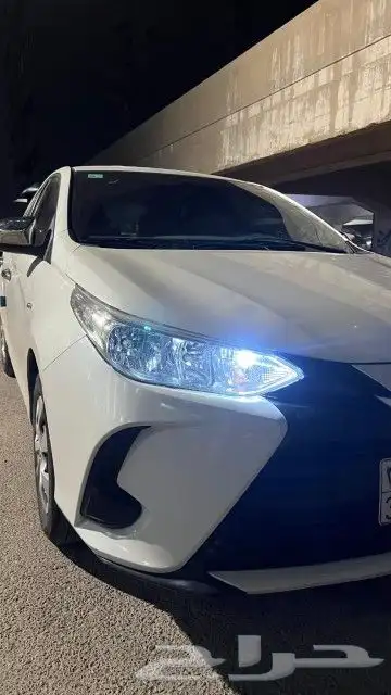 سياره يارس 2021 للبيع بداعي السفر 8