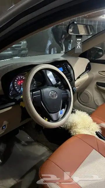 سياره يارس 2021 للبيع بداعي السفر 1