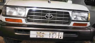 السلام عليكم ورحمة الله للبيع جيب موديل 1995 10