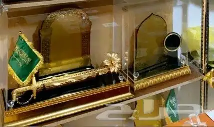 هدايا تخرج تكريم زواج تقاعد ترقية درع بشت سيف 8