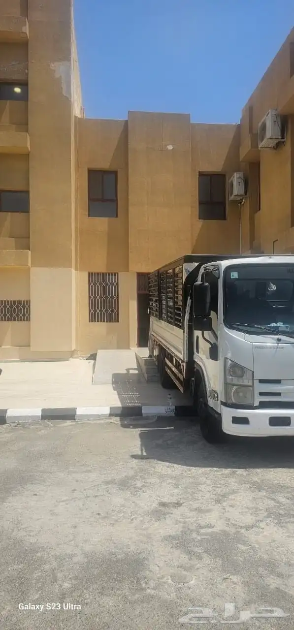 نقل عفش وبضايع ونقل مستودعات 0