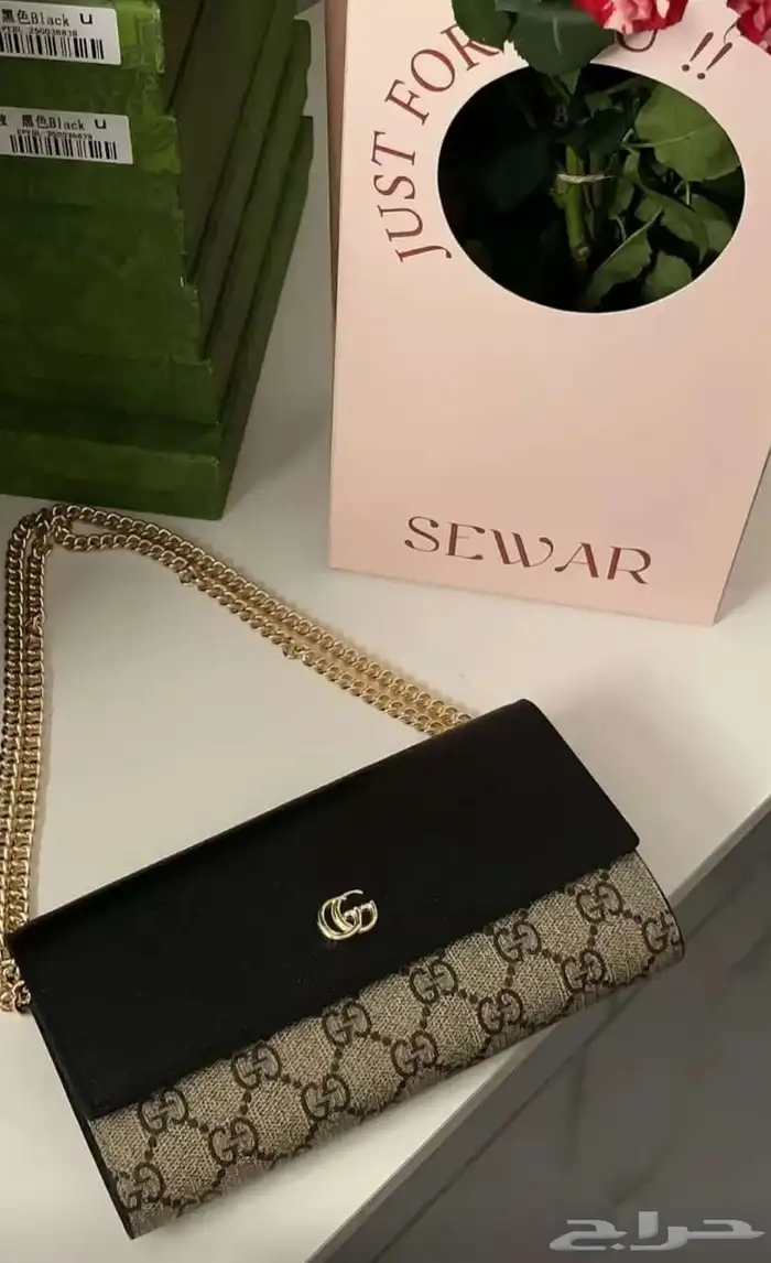 شنط_قوتشي توفرت من جديد مع الملحقات 0