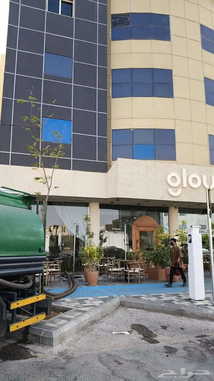 White water from AlBreida 5