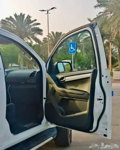 ايسوزو 2020 فل كامل دبل ديزل 38