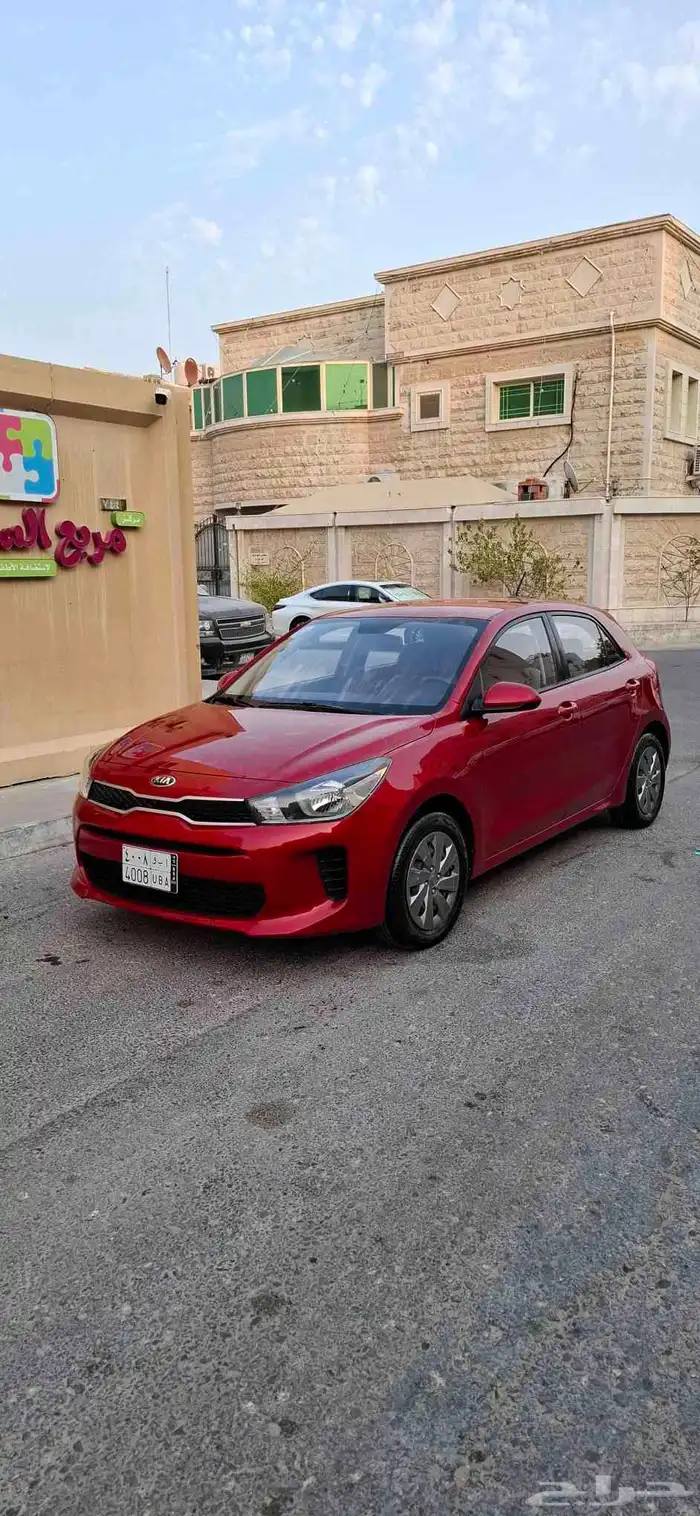 للبيع كيا ريو هاتش باك موديل 2020 ممشى 60 الف بدي وكاله 8
