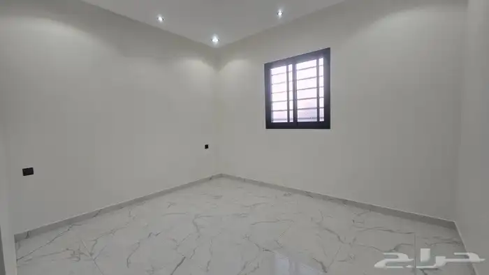 للبيع شقه فاخره شغل شخصي نظيف حي الدار البيضاء 8
