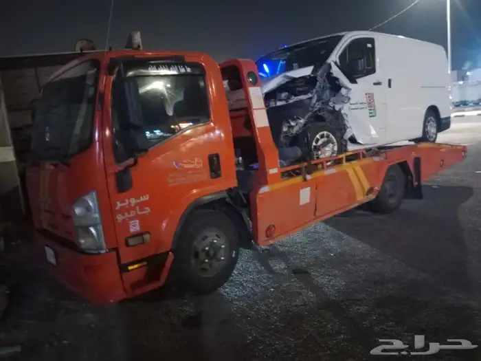 سطحة ابو ريش داخلي وخارجي 24 ساعه نقل سيارات 1