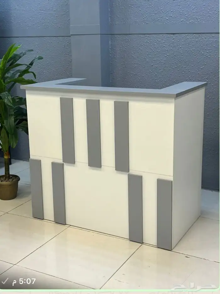 Modern manager desk set and staff desks 7