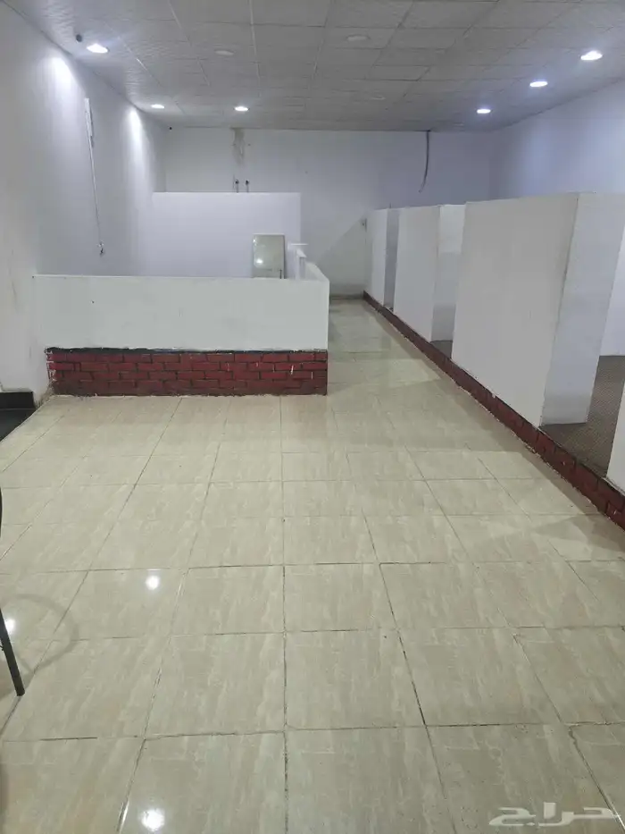 بوفيه للبيع بكامل اغراضه 3