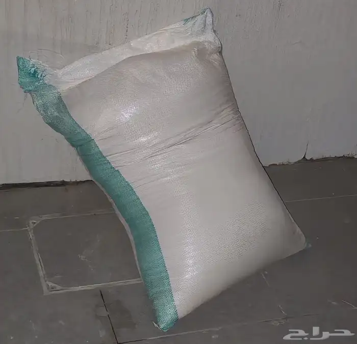 علف الخلطة الملكيه ل ابل الفرديات المزاين شحم و جلاه مشروطه 1