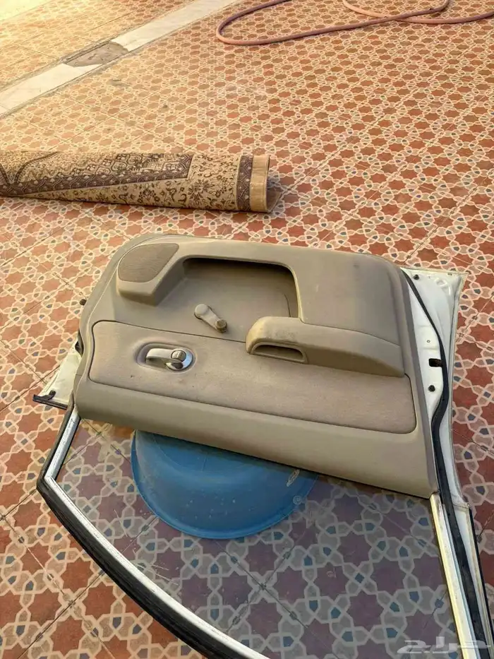 ابواب نيسان تيدا السواق وخلف السواق عكوس أماميه جديده 2