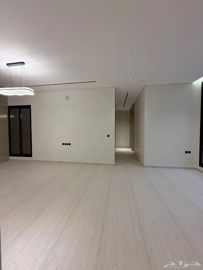 للبيع افخم دور الارض مساحه 330متر حي الشفا بدر 8