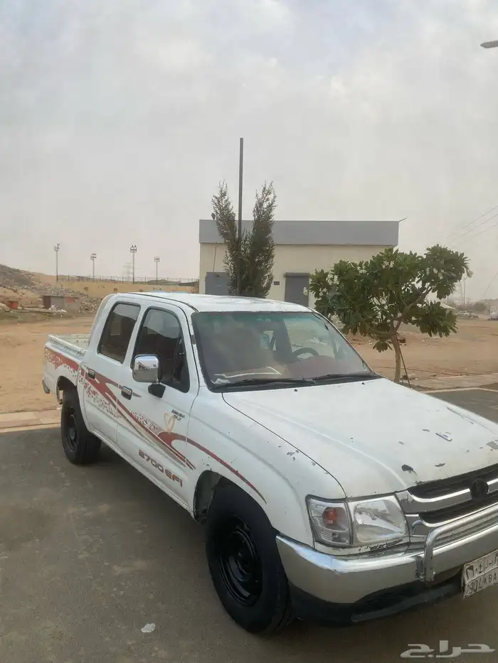 هايلكس 2002نضيفه جدا 1