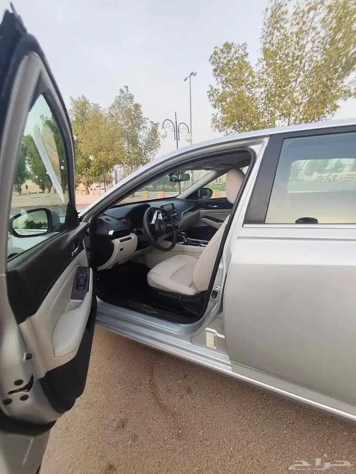 نيسان التيما موديل 2021 9