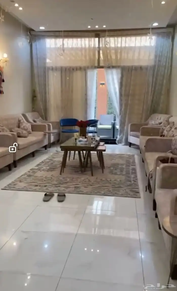 فله دبلكس في حي البيان للبيع مليون و500 قابل للتفاوض 7