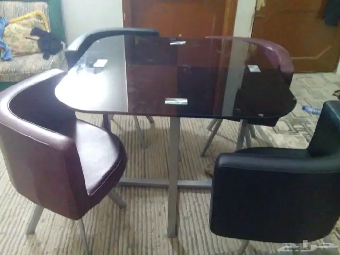 طاولة طعام 0