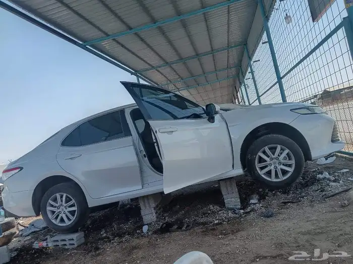 تشليح كامري مديل 2020 لبيع قطع غيار فقط 2