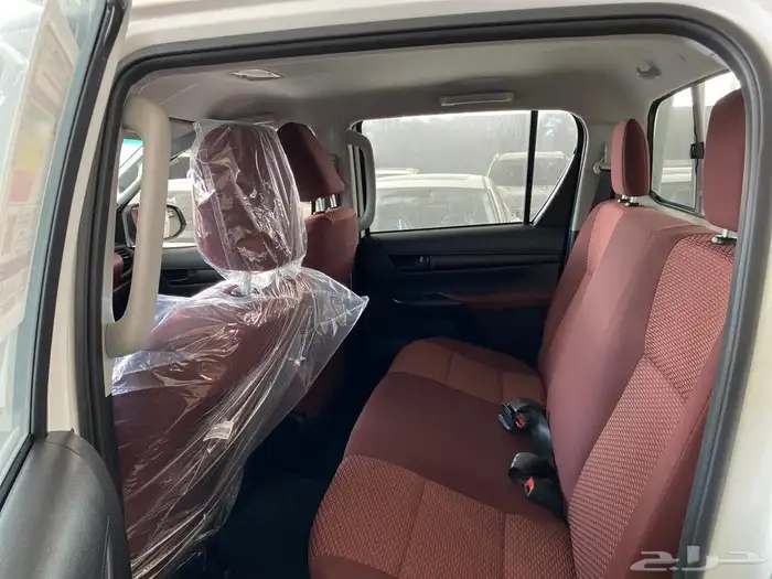 هايلوكس غمارتين بنزين و يزال سلك بريمي موديل 2025 8