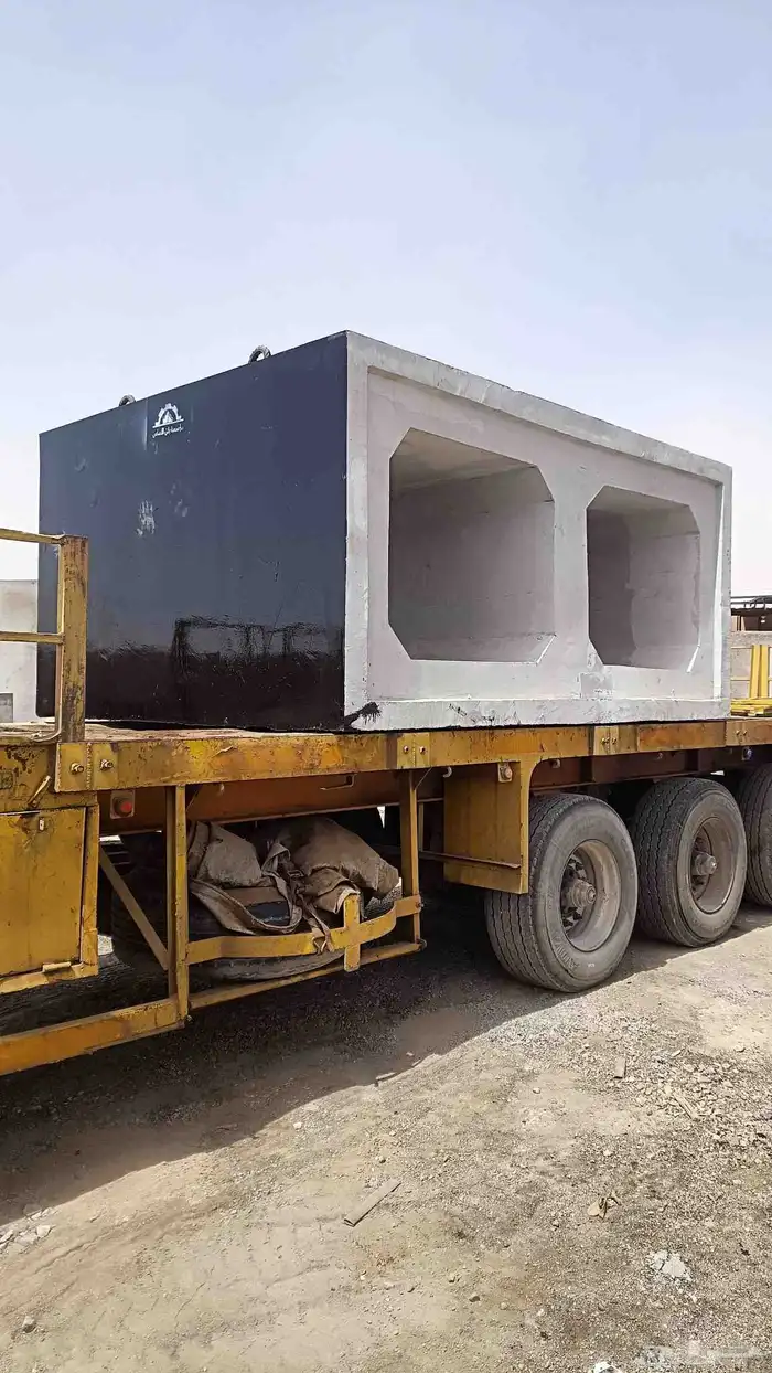 حواجز خرسانية وزينة حدائق 1