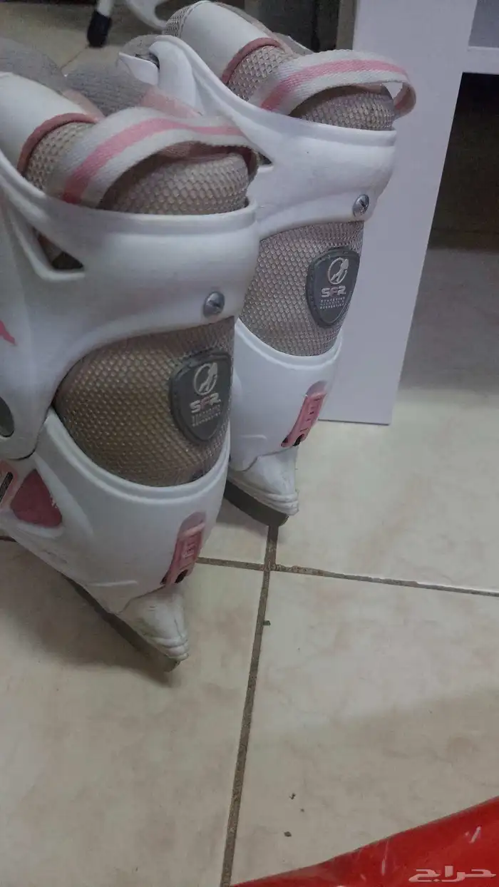 احذية تزلج اصلية (Ice Skates) عدد 2 للبيع 4