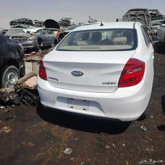 شيري اريزو 3 2018 لبيع قطع غيار السيارات في التشليح 2