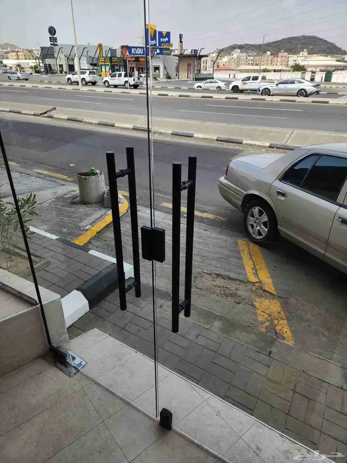 قزاز السكريت والمرايا 1تفصيل وتركيب جميع انواع زجاج السك 2