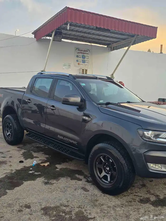 رينجر فورد موديل 2019 اعلى فئة wildtrak نظيف 2