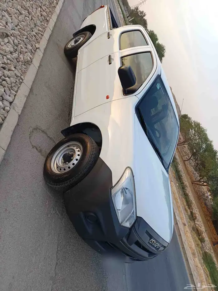 ايسوزو ديماكس 2019 36