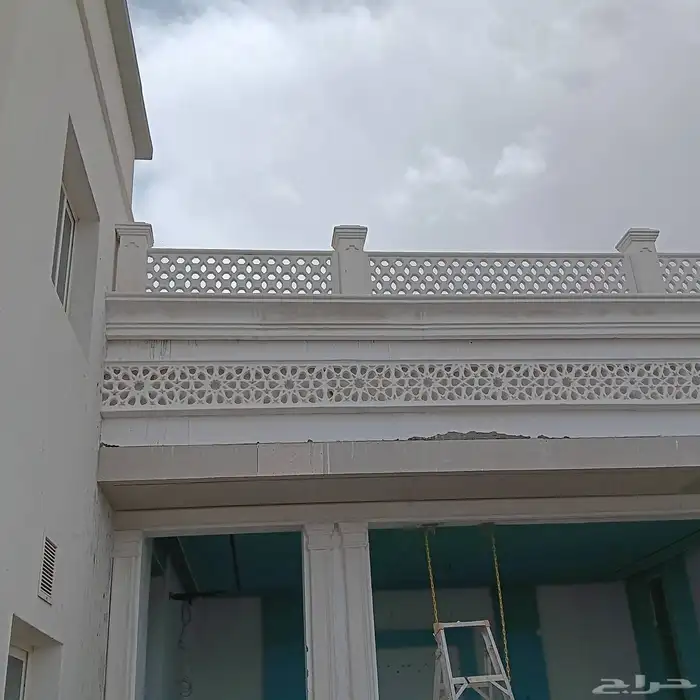 ديكورات خارجيه جي ارسي تنفيذ جميع التصاميم وتجليد كامل للواج 4