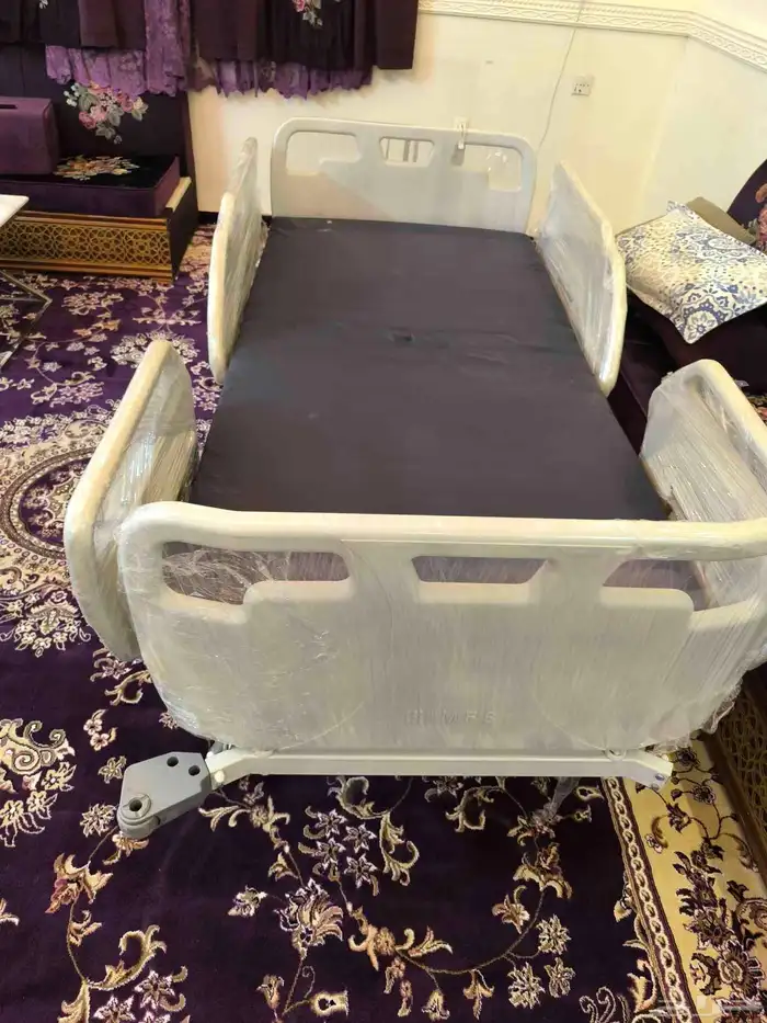 سرير طبي كهربائي معا المرتبه عرض متر. 10حركات 0
